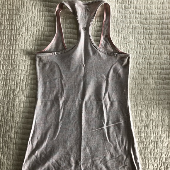 Lulu Lemon Tank - Picture 1 of 2
